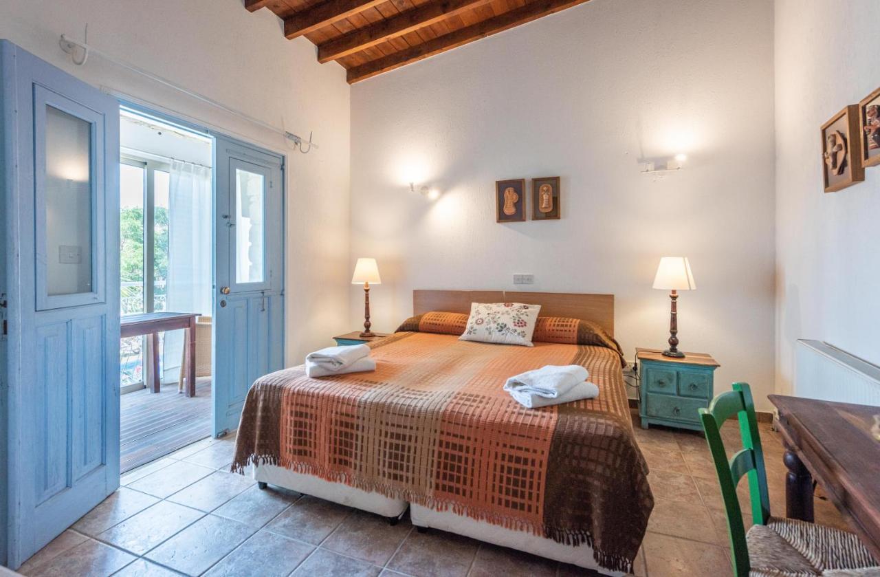 Cyprus Villages Hotel & Restaurant - Central Location - Bed & Breakfast - With Access To Pool And Stunning Views Tochni Exterior photo