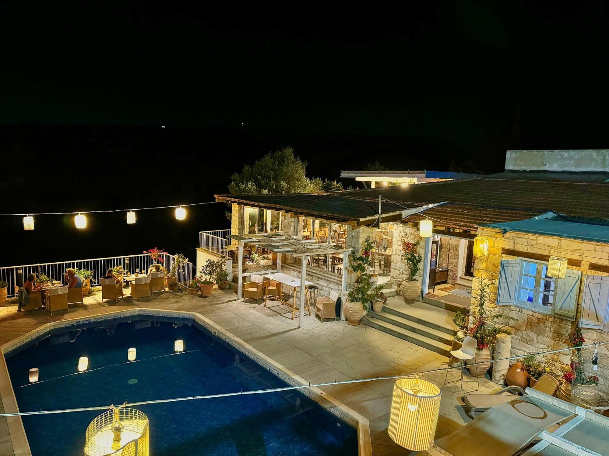 Cyprus Villages Hotel & Restaurant - Central Location - Bed & Breakfast - With Access To Pool And Stunning Views Tochni Exterior photo