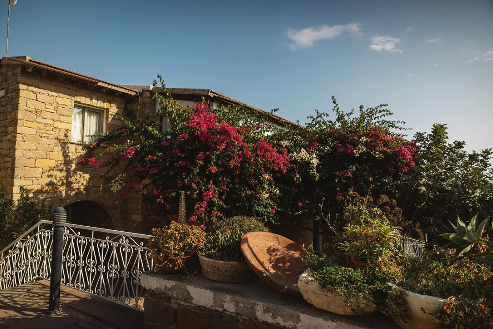 Cyprus Villages Hotel & Restaurant - Central Location - Bed & Breakfast - With Access To Pool And Stunning Views Tochni Room photo