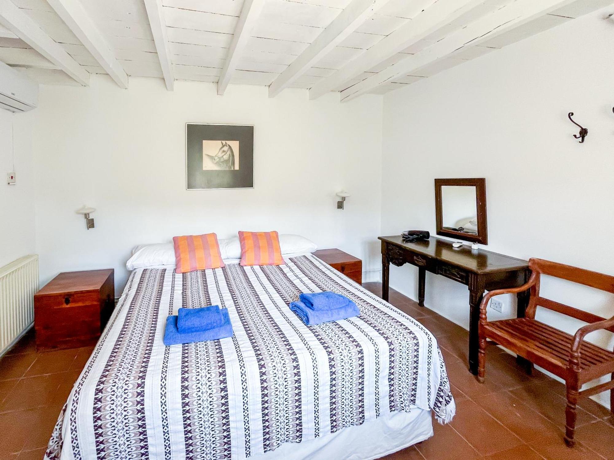 Cyprus Villages Hotel & Restaurant - Central Location - Bed & Breakfast - With Access To Pool And Stunning Views Tochni Exterior photo